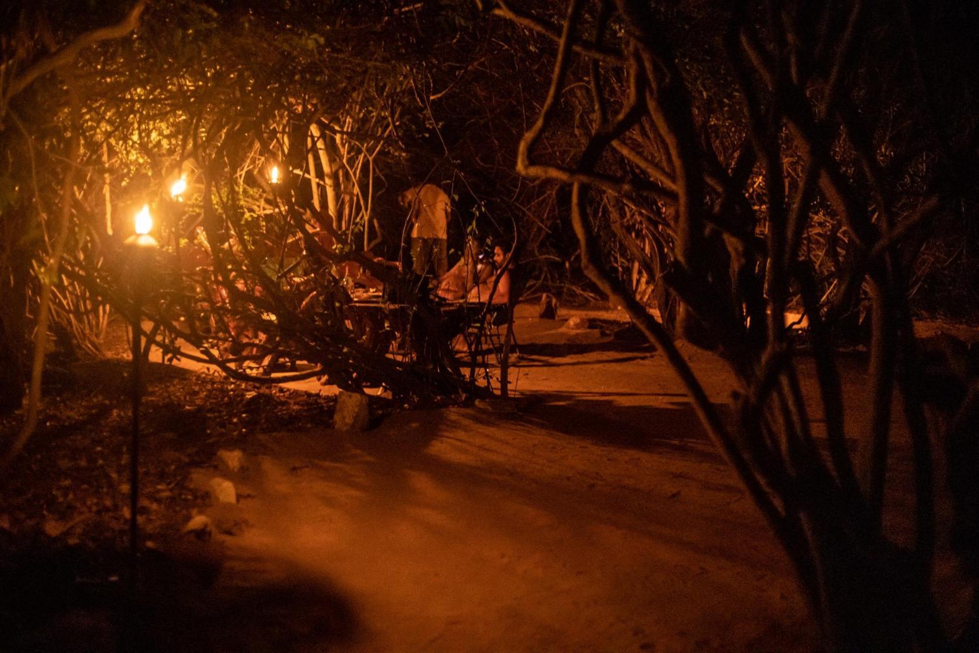 Yala Podi Hoona Bush Camp Hotel Bagian luar foto