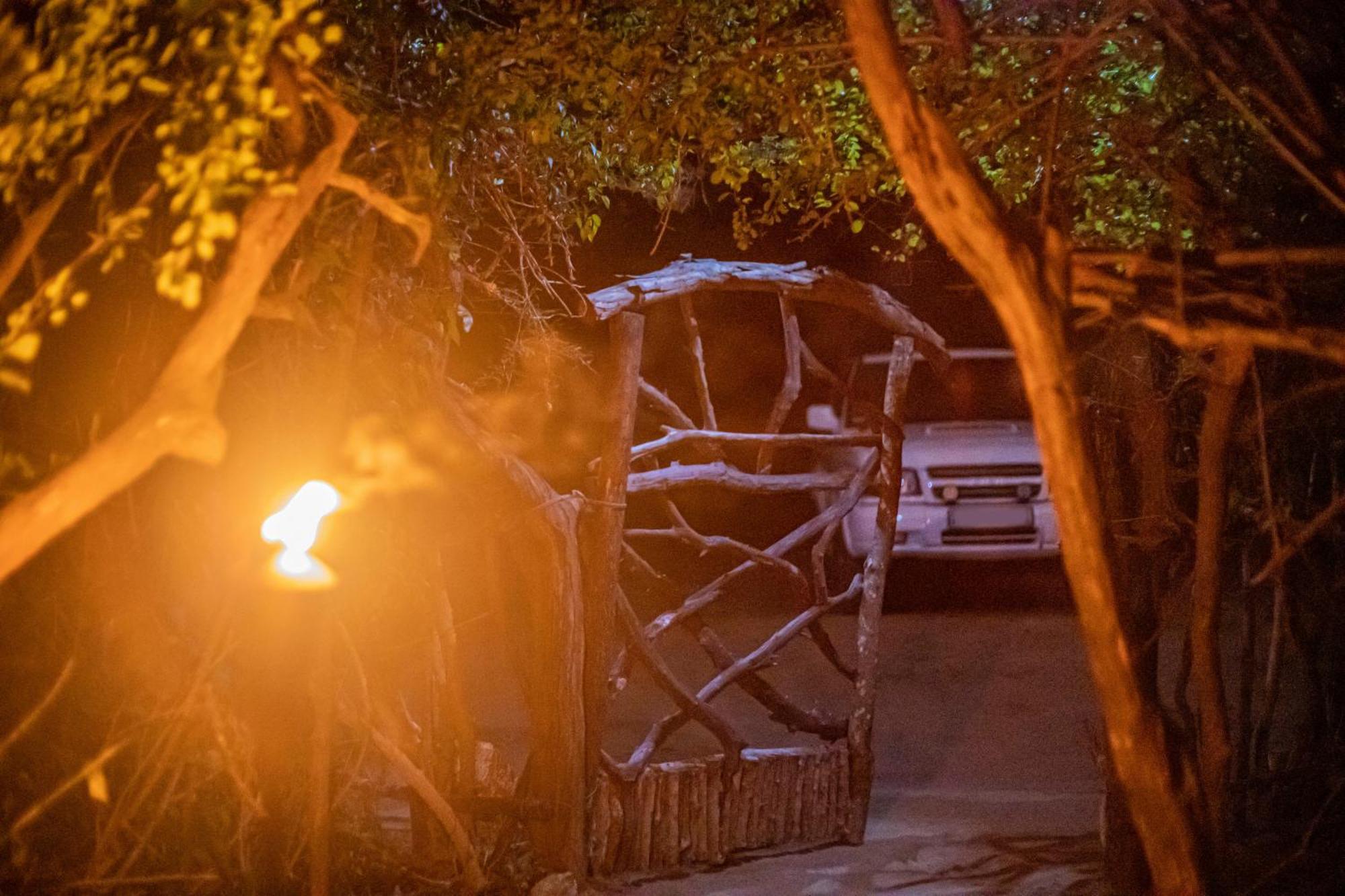 Yala Podi Hoona Bush Camp Hotel Bagian luar foto